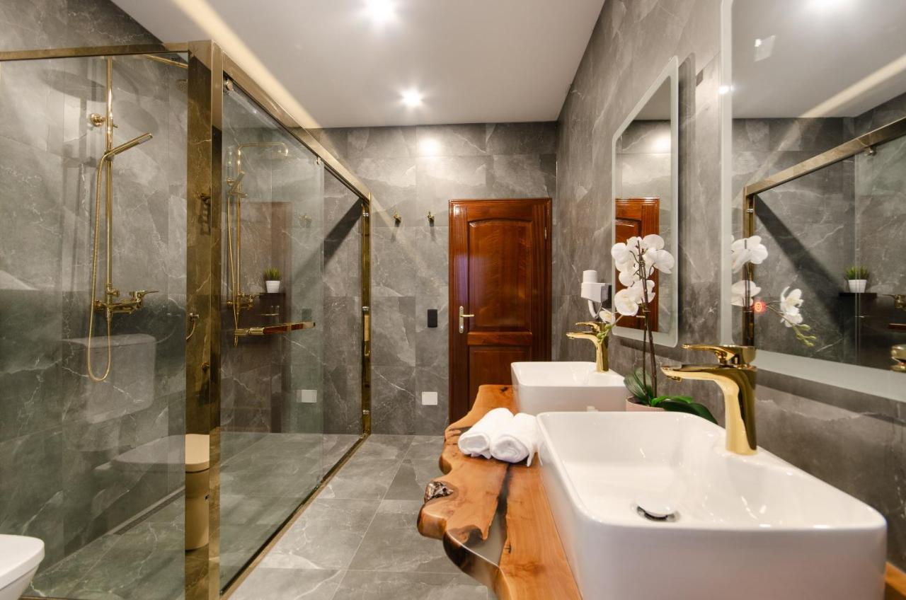 Villa Juliana 로비니 외부 사진