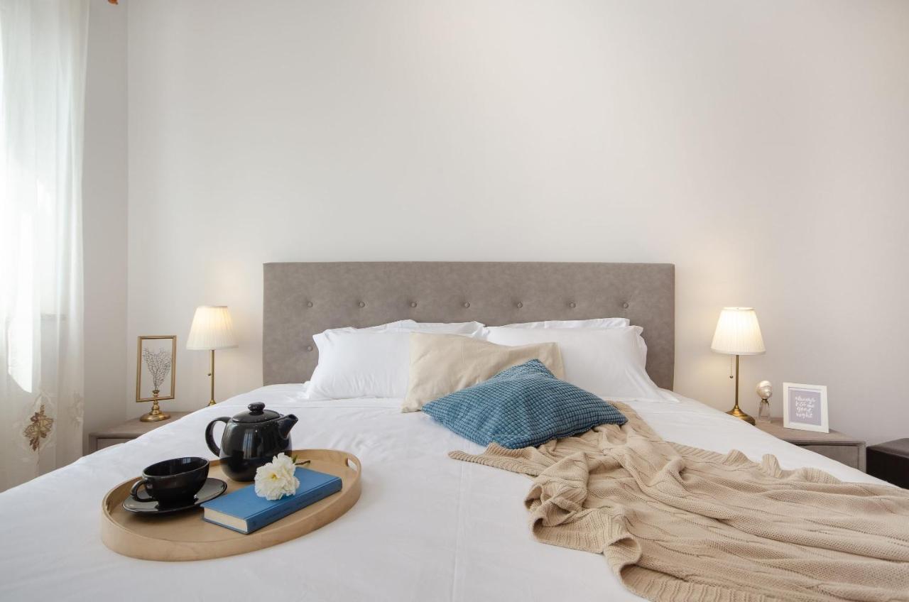 Villa Juliana 로비니 외부 사진